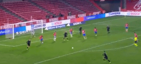 B费怒斥拉爵真相揭秘！曼联队友感觉他受够多年混乱，今夏恐走人