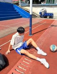 穆帅评价本菲卡13场不败，认为网坛3巨头之一本可以踢足球