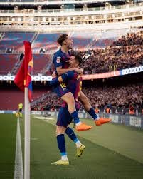 为什么球员在接捕到飞球后会迅速将球抛向二垒以示防守深度